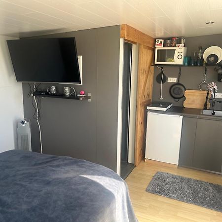 Adorable Tiny House In Reykjavik Villa Exterior foto